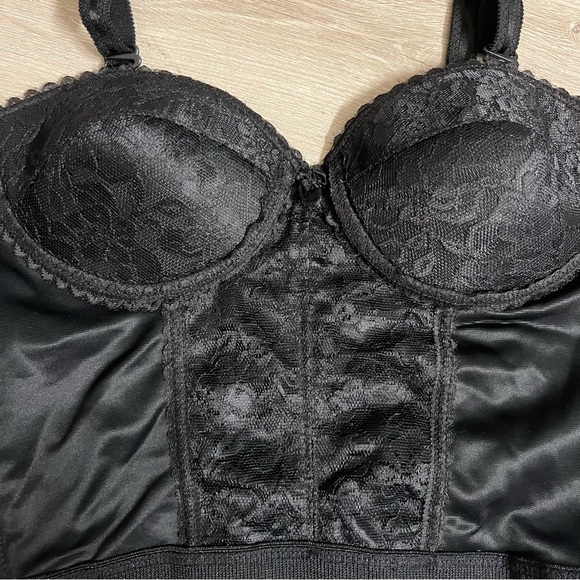 vintage black lace corset by excellent size 34B Y2K/2000s era new without tags - Picture 2 of 5